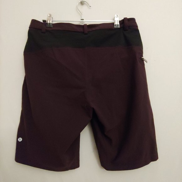Lululemon Mens Chino Athletic Shorts Eggplant/Black Size 32 - Picture 7 of 13